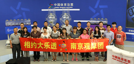 解说员可以 解说员可以